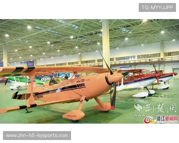 特色空中飞碟飞行体验赛，蓝天中的极速追逐，空中飞碟视频